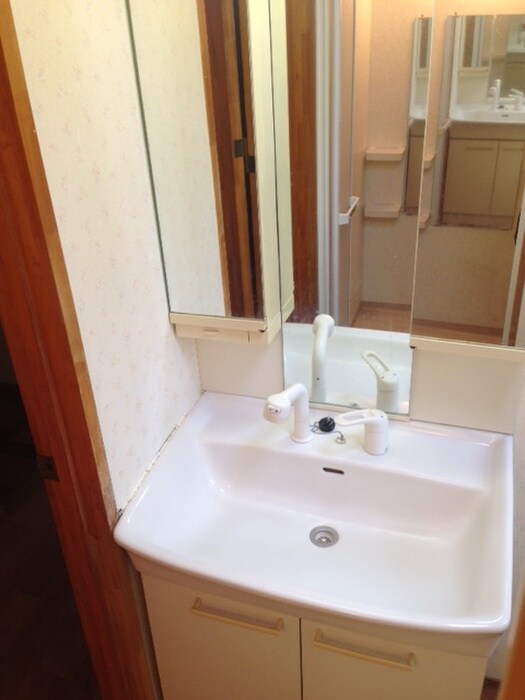 物件内観写真12　(洗面)