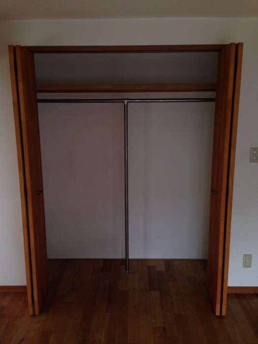 物件内観写真13　(収納)