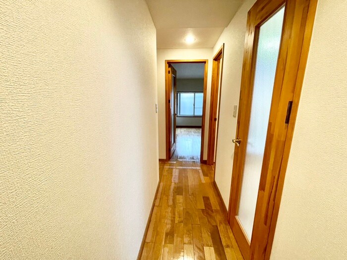 物件内観写真19　(廊下)