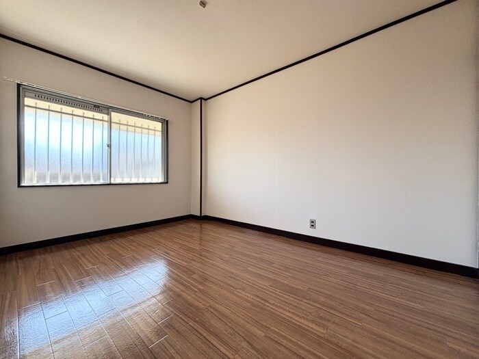 物件内観写真11　(居室)