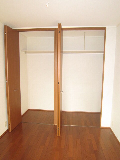 物件内観写真11　(収納)