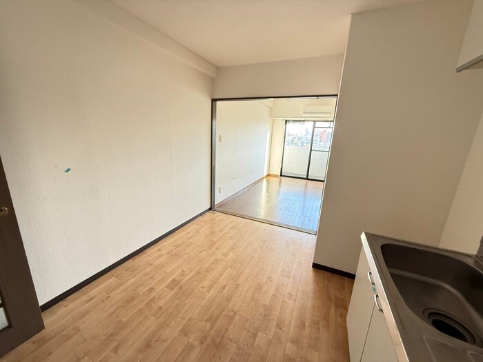 物件内観写真18　(居室)