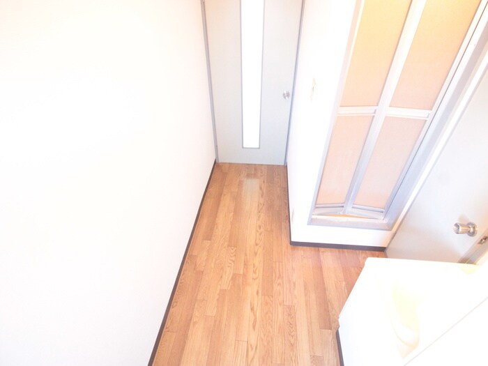 物件内観写真19　(廊下)