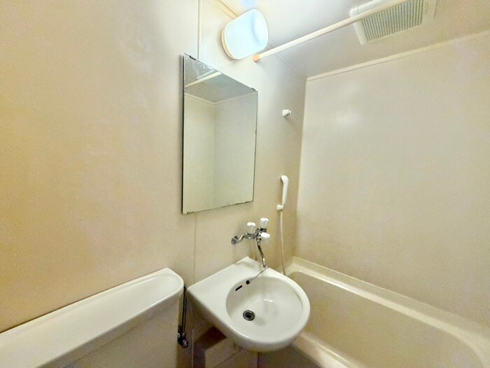 物件内観写真11　(洗面)