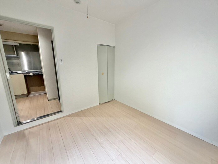 物件内観写真16　(居室)