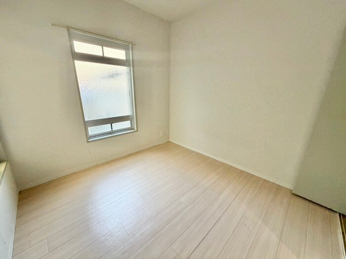 物件内観写真18　(居室)