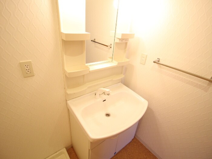 物件内観写真11　(洗面)