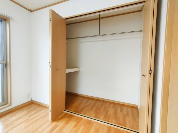 物件内観写真13　(収納)