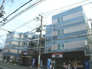 ラーク安田外観写真