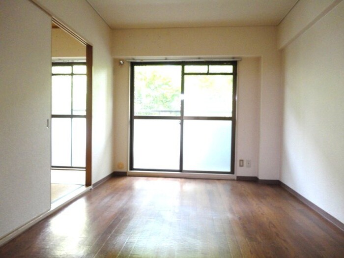 物件内観写真12　(居室)