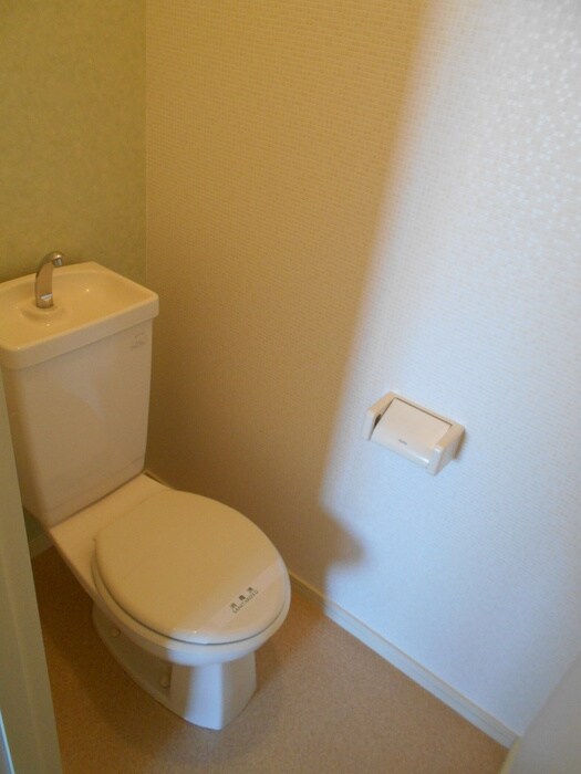 物件内観写真13　(トイレ)