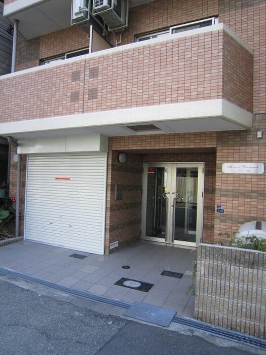 物件外観写真5　(エントランス部分)