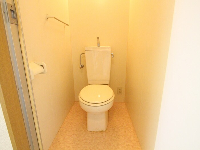 物件内観写真10　(トイレ)