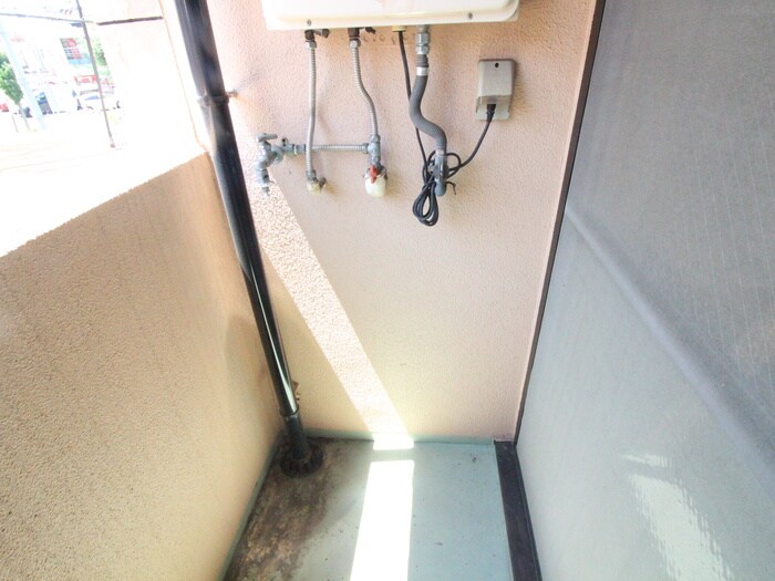 物件内観写真15　(洗濯機置場)