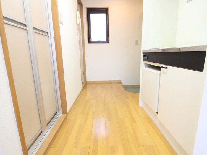 物件内観写真16　(廊下)