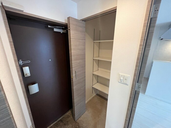 物件内観写真16　(靴箱)