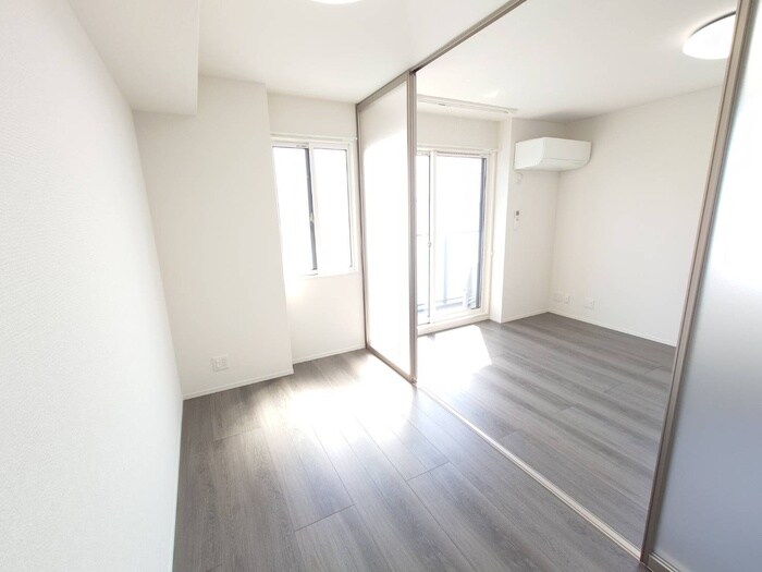 物件内観写真10　(居室)