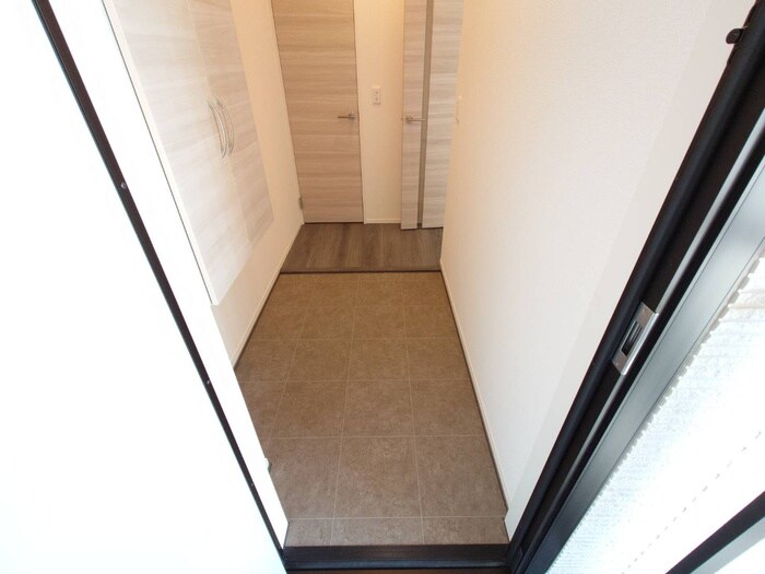 物件内観写真22　(玄関)