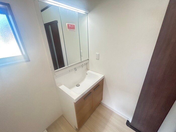 物件内観写真7　(洗面)