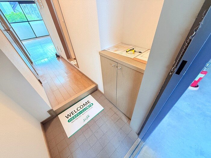 物件内観写真8　(靴箱)