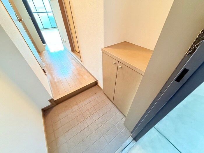 物件内観写真8　(靴箱)