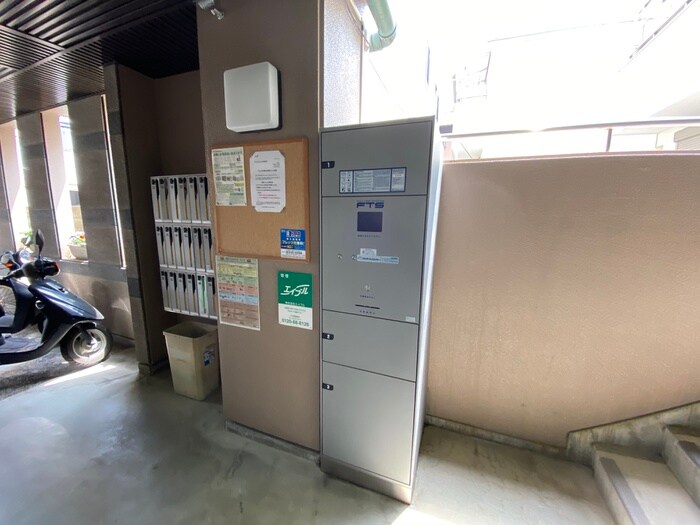 物件外観写真6　(建物設備)