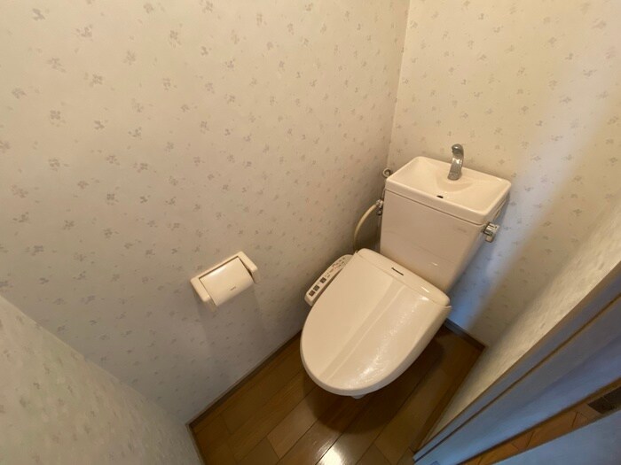 物件内観写真10　(トイレ)