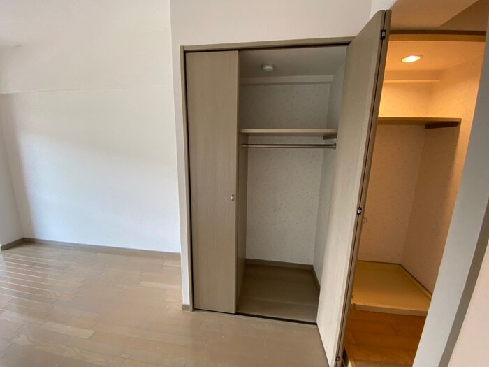 物件内観写真13　(収納)