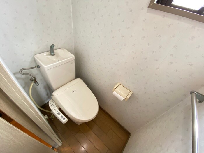 物件内観写真15　(トイレ)