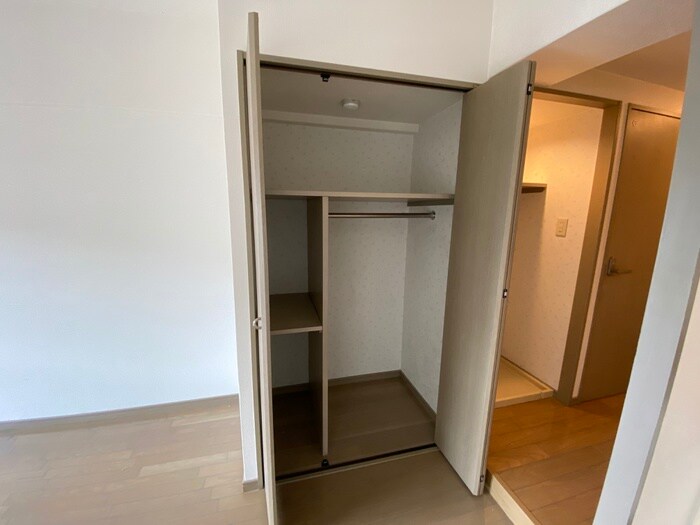 物件内観写真16　(収納)