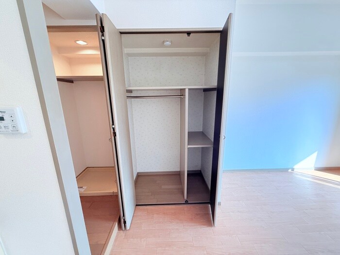 物件内観写真18　(収納)