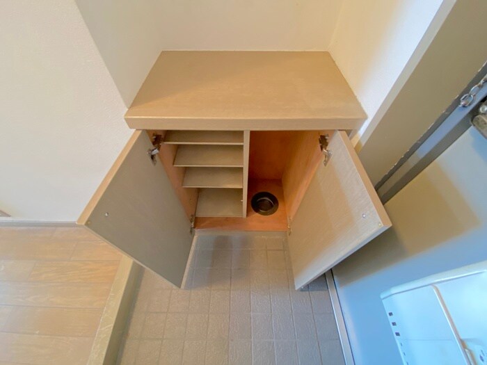 物件内観写真18　(靴箱)