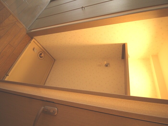 物件内観写真21　(洗濯機置場)