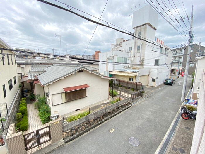 物件内観写真22　(室内からの展望)