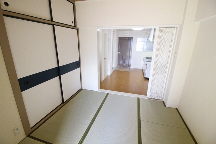 物件内観写真6　(居室)