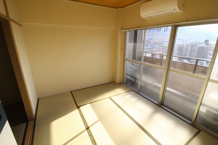 物件内観写真7　(居室)