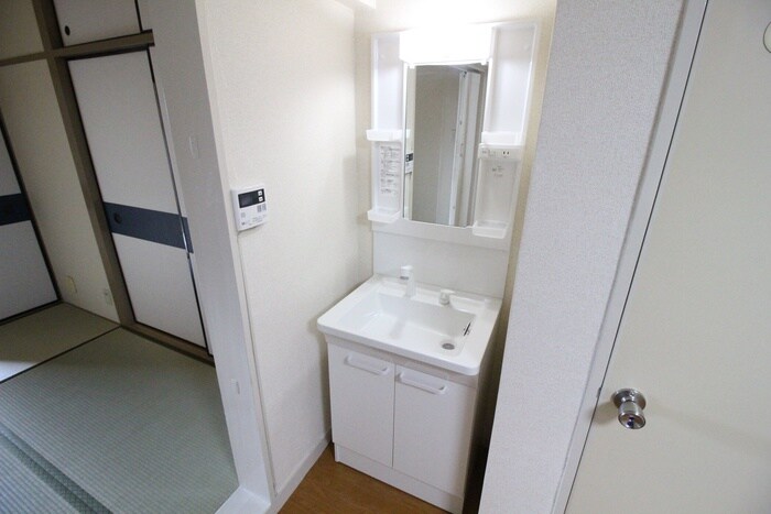 物件内観写真9　(洗面)