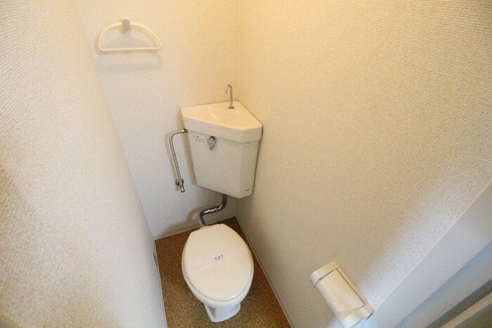 物件内観写真10　(トイレ)