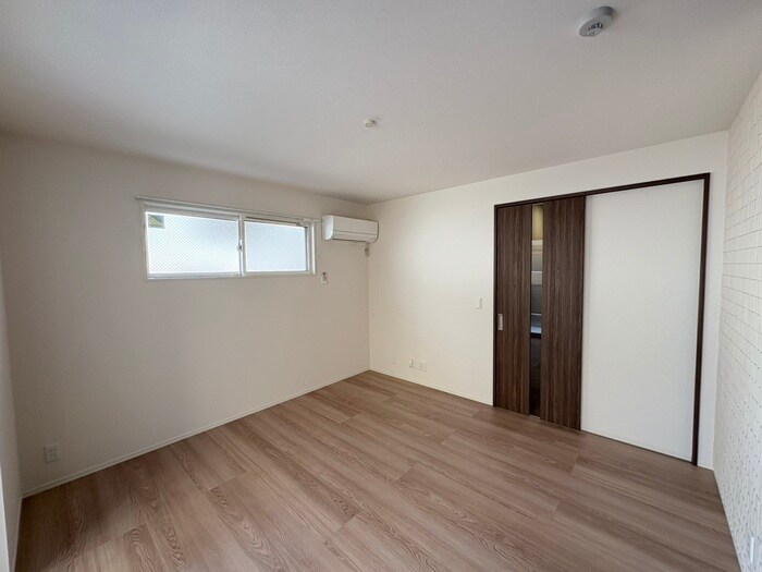 物件内観写真7　(居室)