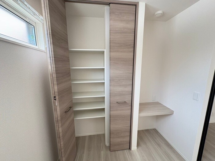 物件内観写真15　(収納)