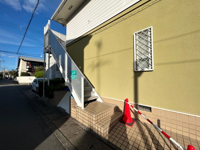 パストラル桂のエントランス部分