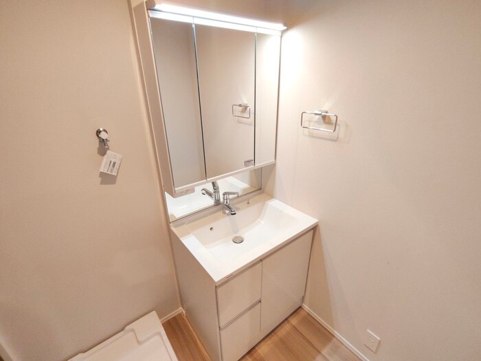 物件内観写真12　(洗面)