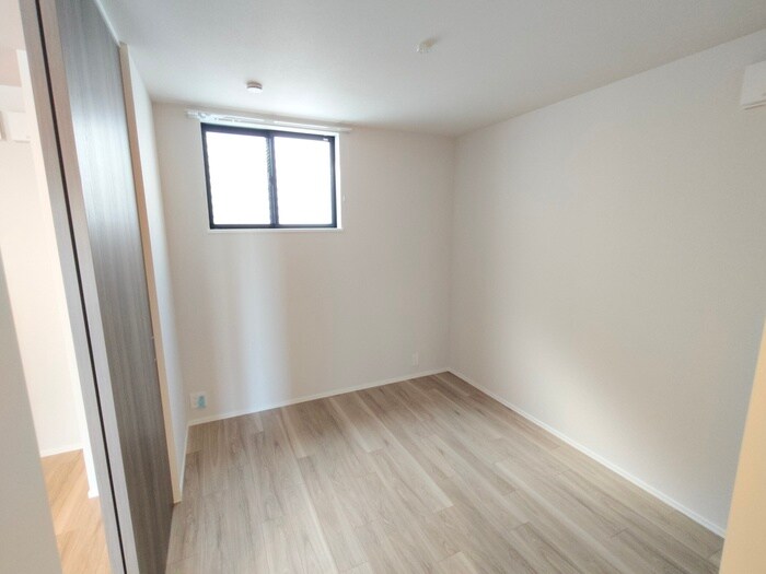 物件内観写真15　(居室)