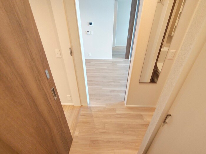 物件内観写真19　(廊下)