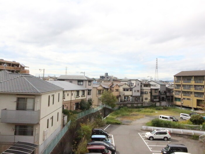 物件内観写真22　(室内からの展望)