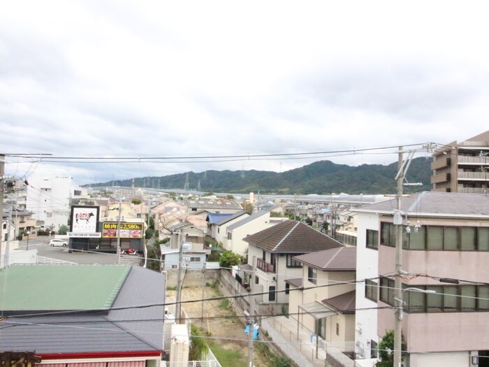 物件内観写真22　(室内からの展望)