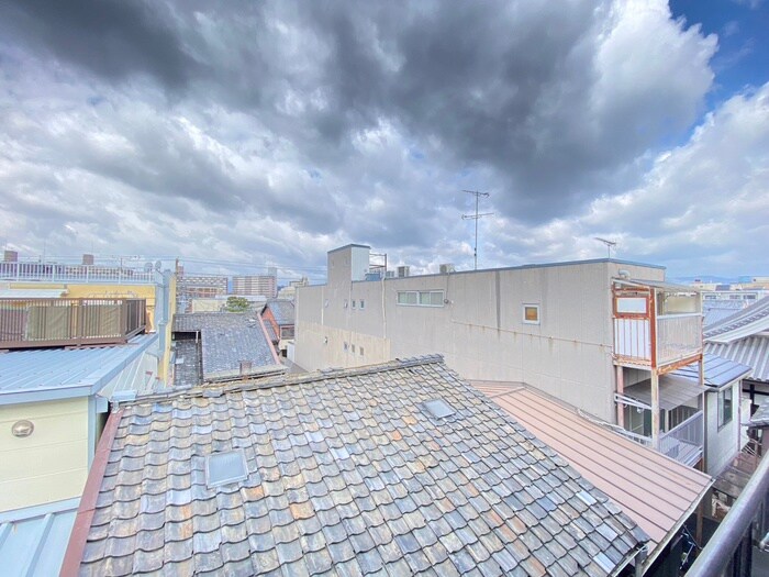 物件内観写真22　(室内からの展望)