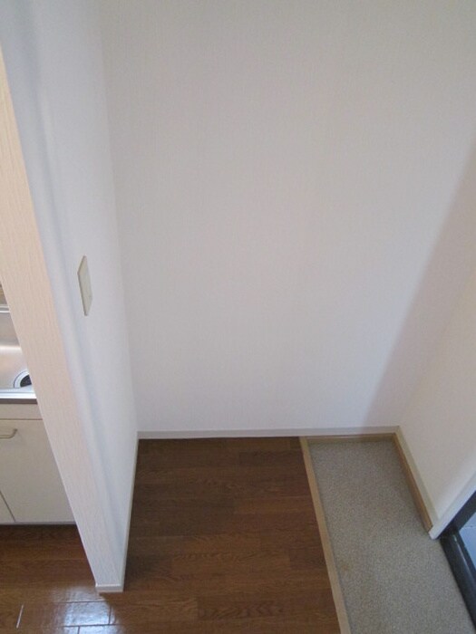 物件内観写真15　(玄関)