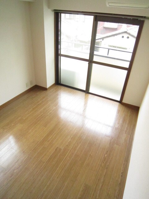 物件内観写真13　(居室)