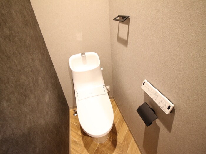 物件内観写真15　(トイレ)